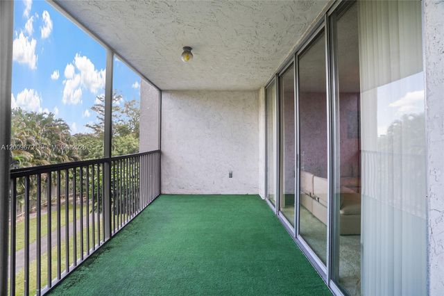 3940 Inverrary Blvd 304-A, Lauderhill, FL 33319