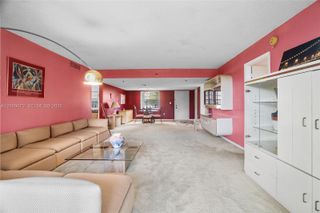 3940 Inverrary Blvd 304-A, Lauderhill, FL 33319
