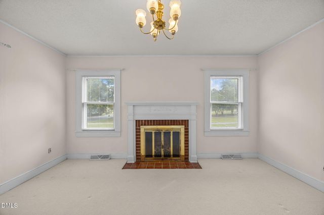 1719 Piedmont Way, Burlington, NC 27217