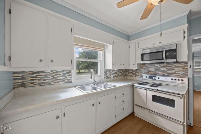 1719 Piedmont Way, Burlington, NC 27217