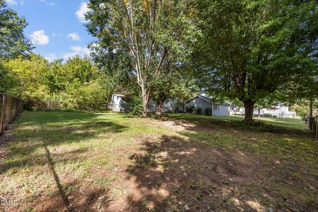 1719 Piedmont Way, Burlington, NC 27217
