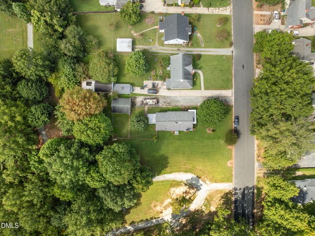 1719 Piedmont Way, Burlington, NC 27217