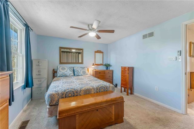 622 Sarah Court, Cranberry Twp, PA 16066
