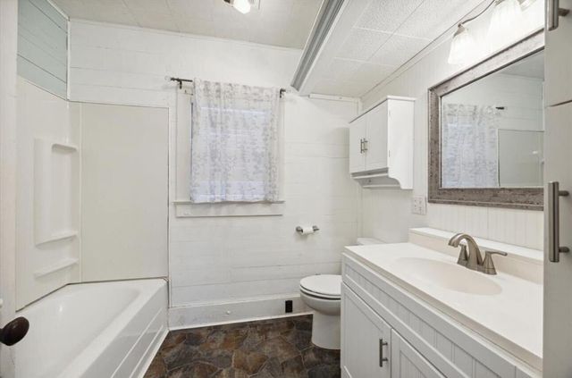 1317 Columbus Road, Sealy, TX 77474