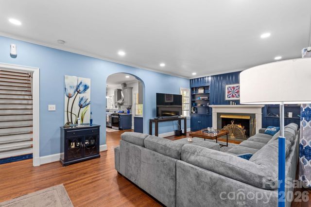 221 Woodrow Avenue, High Point, NC 27262