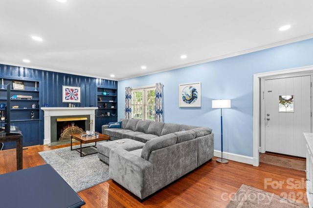 221 Woodrow Avenue, High Point, NC 27262