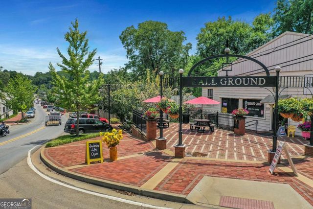372 Conifer Lane, Ball Ground, GA 30107