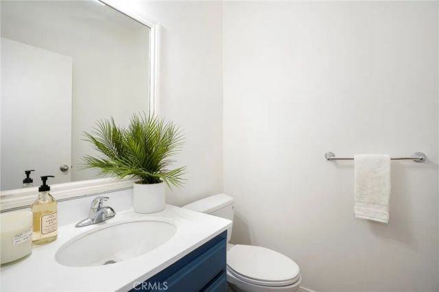68 Maegan 7, Thousand Oaks, CA 91362