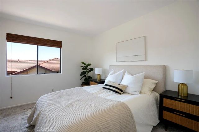 68 Maegan 7, Thousand Oaks, CA 91362
