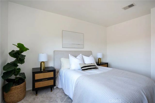 68 Maegan 7, Thousand Oaks, CA 91362