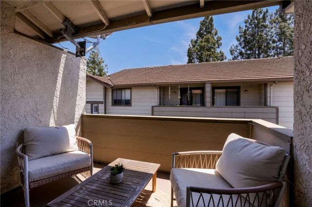 68 Maegan 7, Thousand Oaks, CA 91362