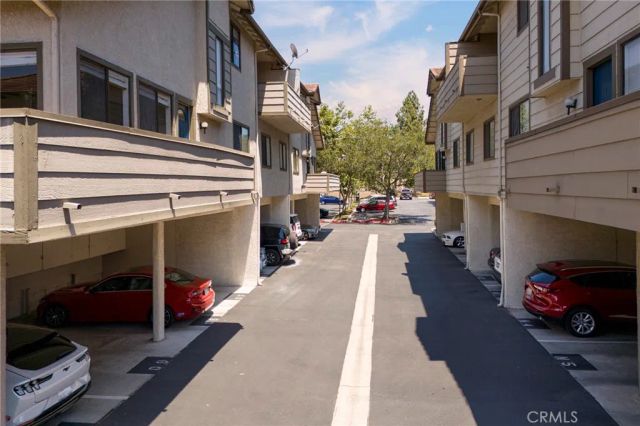 68 Maegan 7, Thousand Oaks, CA 91362