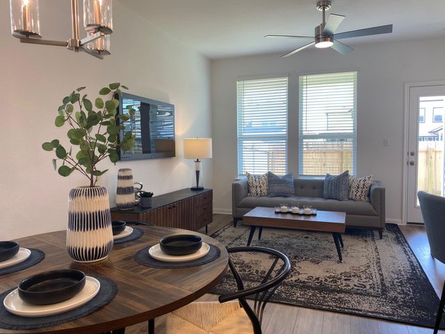 8522 Wellspring LOOP, Round Rock, TX 78665