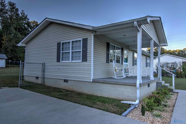 110 Willis Shavers Street, Hollywood, AL 35752