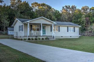 110 Willis Shavers Street, Hollywood, AL 35752