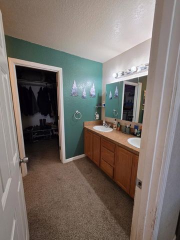 5556 State Street, Klamath Falls, OR 97603