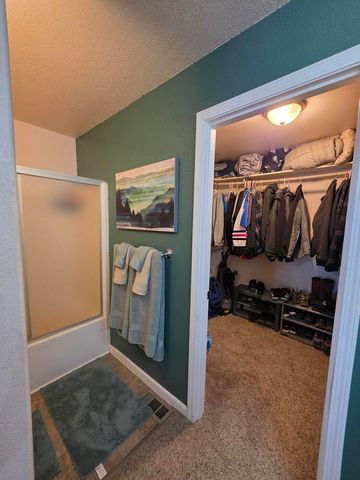 5556 State Street, Klamath Falls, OR 97603