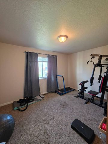 5556 State Street, Klamath Falls, OR 97603