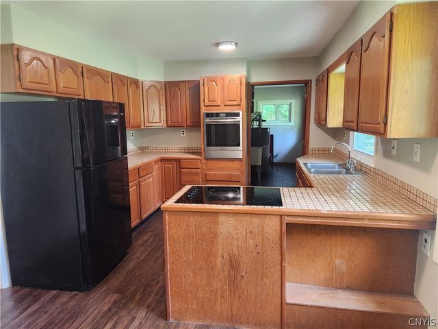 6626 State Route 31, Cicero, NY 13039