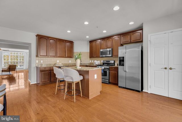22637 SETTLERS TRAIL TER, Brambleton, VA 20148