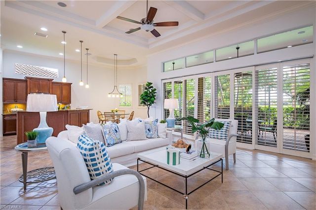 7643 Cottesmore DR, Naples, FL 34113