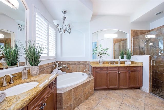 7643 Cottesmore DR, Naples, FL 34113