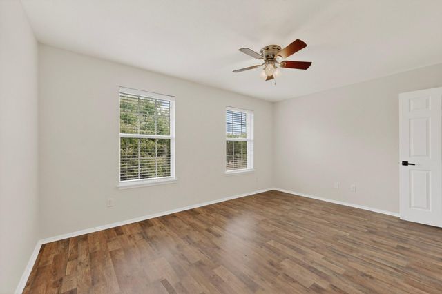 149 Mallard LN, Leander, TX 78641