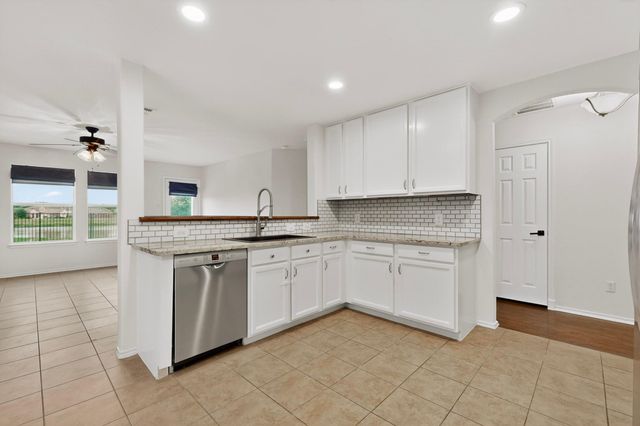 149 Mallard LN, Leander, TX 78641