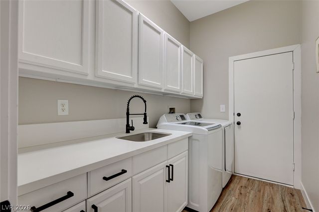 10613 Spring Garden Court, Las Vegas, NV 89134