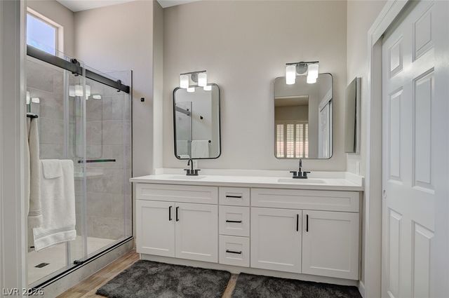 10613 Spring Garden Court, Las Vegas, NV 89134
