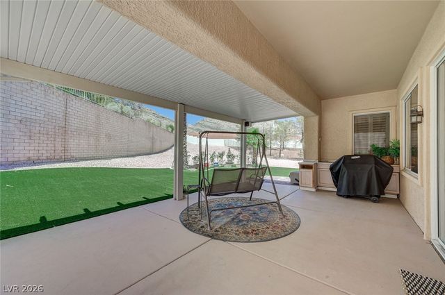 10613 Spring Garden Court, Las Vegas, NV 89134