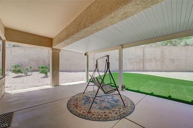 10613 Spring Garden Court, Las Vegas, NV 89134