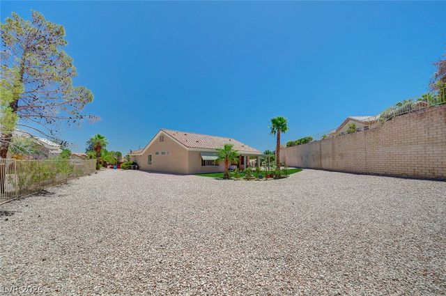 10613 Spring Garden Court, Las Vegas, NV 89134