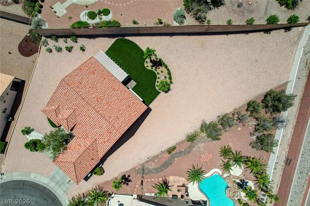 10613 Spring Garden Court, Las Vegas, NV 89134