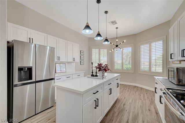 10613 Spring Garden Court, Las Vegas, NV 89134