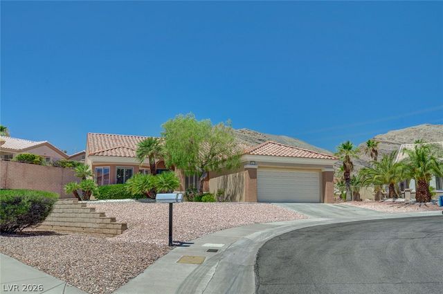 10613 Spring Garden Court, Las Vegas, NV 89134