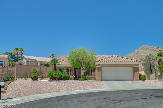 10613 Spring Garden Court, Las Vegas, NV 89134