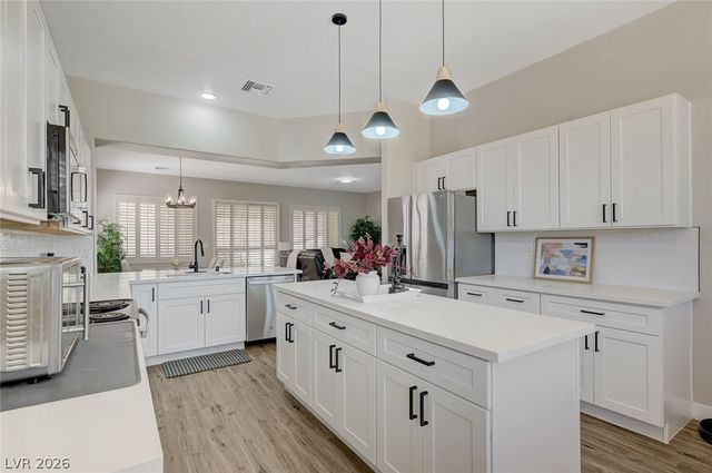 10613 Spring Garden Court, Las Vegas, NV 89134