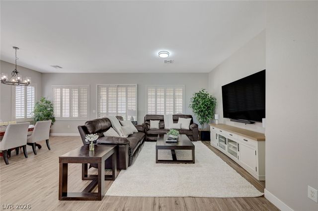 10613 Spring Garden Court, Las Vegas, NV 89134
