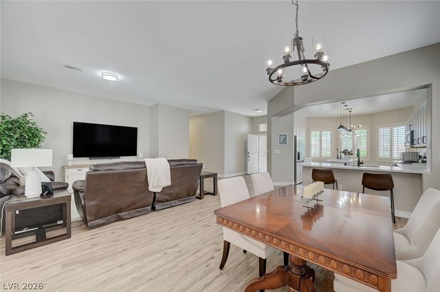 10613 Spring Garden Court, Las Vegas, NV 89134