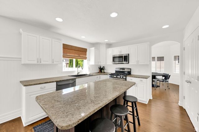 45 N MOUNTAIN VISTAS RD, Kaysville, UT 84037