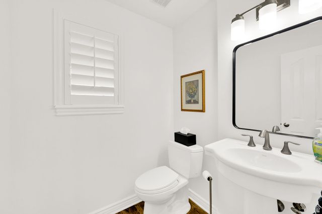 45 N MOUNTAIN VISTAS RD, Kaysville, UT 84037