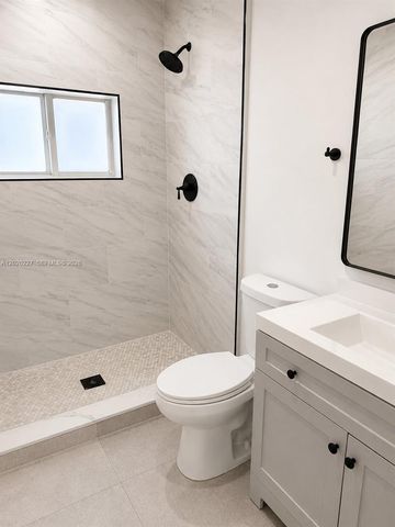 1733 NW 16th St 3, Miami, FL 33125