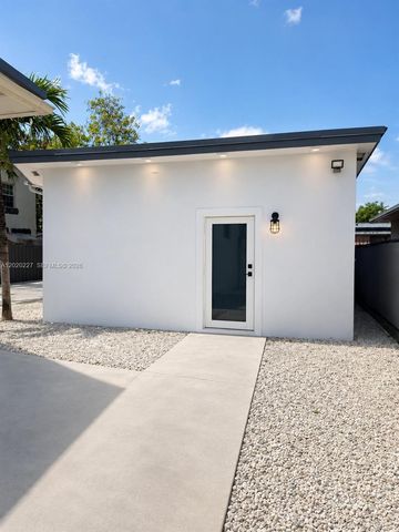 1733 NW 16th St 3, Miami, FL 33125