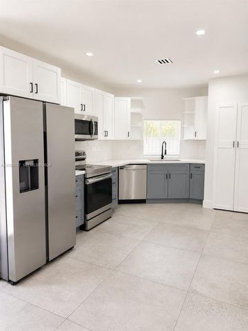 1733 NW 16th St 3, Miami, FL 33125