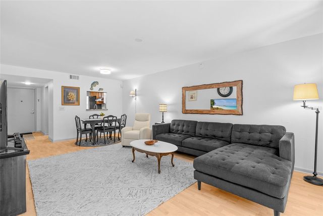 100 GRAND BOULEVARD 106, Tarpon Springs, FL 34689