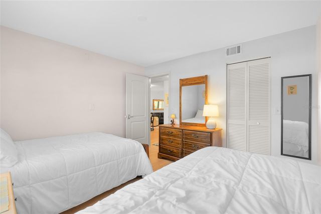 100 GRAND BOULEVARD 106, Tarpon Springs, FL 34689