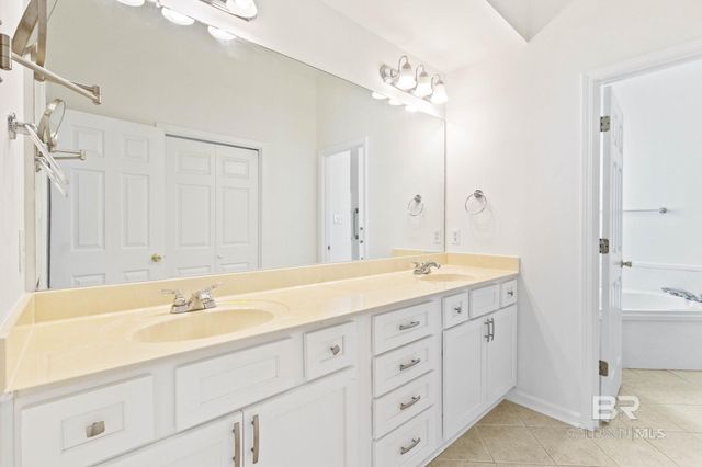 4 Yacht Club Drive 35, Daphne, AL 36526