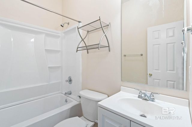 4 Yacht Club Drive 35, Daphne, AL 36526
