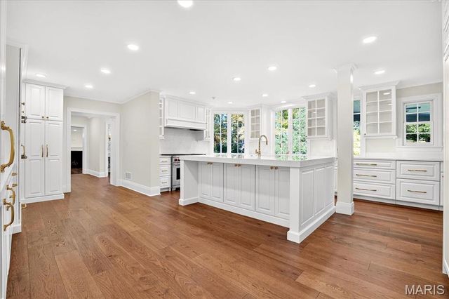 11 Fordyce Lane, Ladue, MO 63124